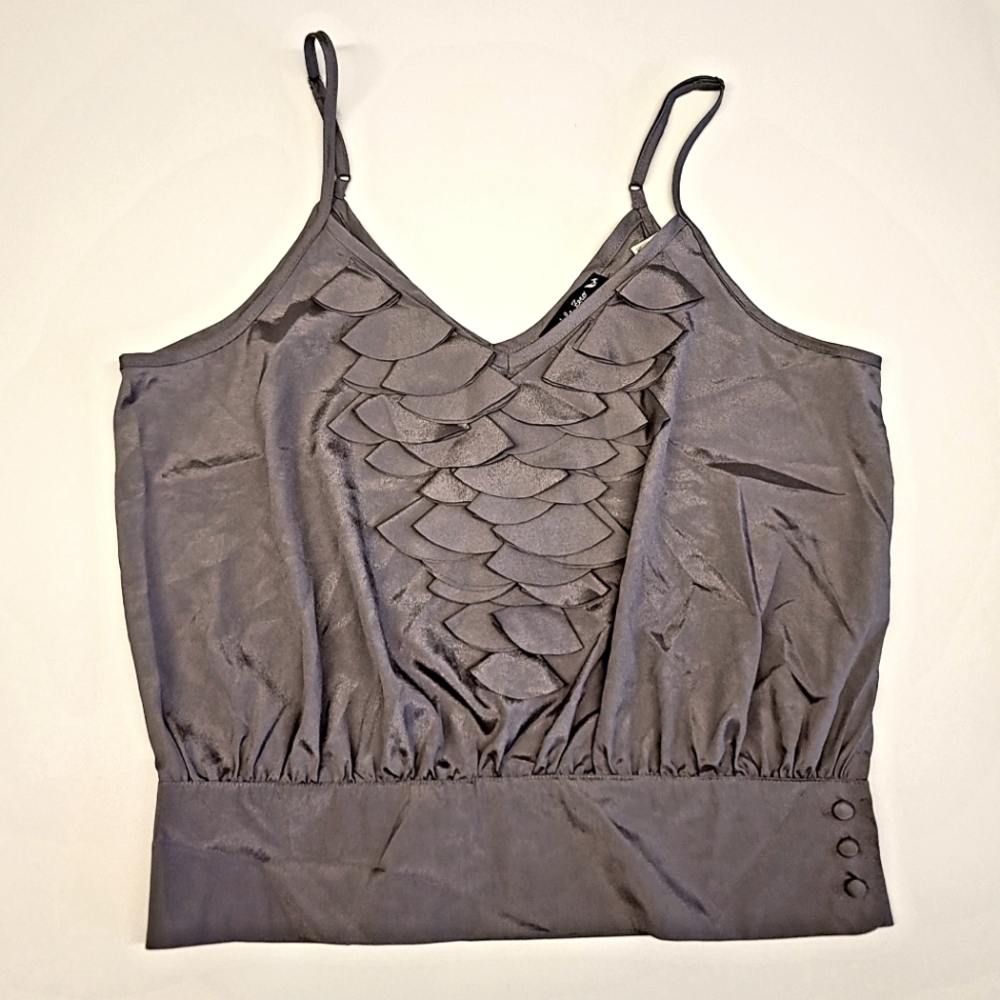 NWT [M] Double Zero Ruffle Front Crop Blouse